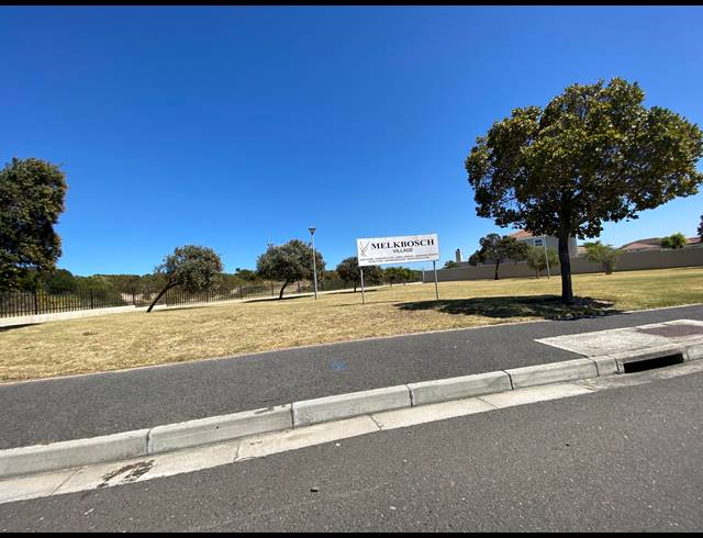 2 BEDROOM APARTMENT SOLD IN MELKBOSSTRAND CENTRAL